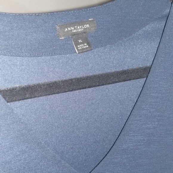 Ann Taylor Factory Navy Bell Sleeve Blouse - Picture 3 of 4